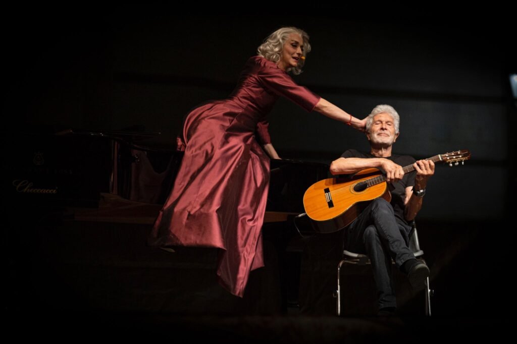 Eleganzissima, 2021 con Gianluca Gori, regia di Franco Godi. Teatro Dei Differenti, Barga per gentile concessione di Savà – Produzioni Creative